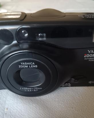 macchina fotografica yashica zoomtec 70