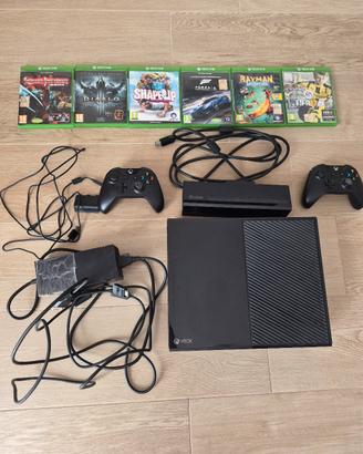 X Box one 500GB + 2 Controller + Kinect  +6 giochi