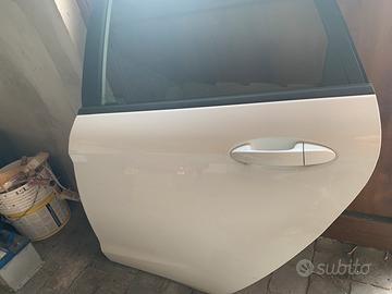 Ford fiesta VI porte sportelli 09/15 completi