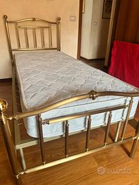 Letto singolo ottone rete e materasso Altrenotti
