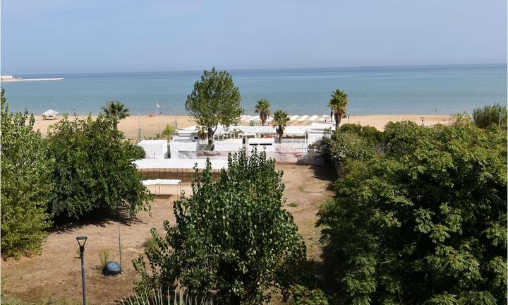 20 METRI DAL MARE RECENTE COSTRUZIONE.+POSTO AUTO