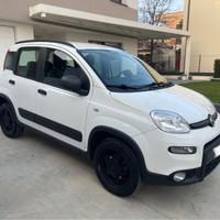 Panda 4x4 MJT 1.3 da 95 cv 5 posti IMPECCABILE