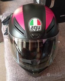 casco integrale e guanti super protettivi