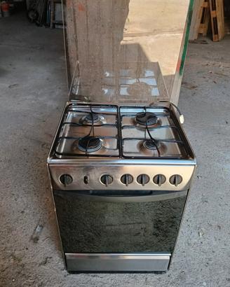 cucina 4 fuochi