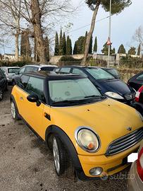 Vari pezzi di ricambio mini cooper