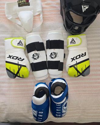Kit Completo Kick Boxing Bambino (7 anni) - PARI A
