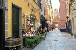 4 LOCALI A LOANO