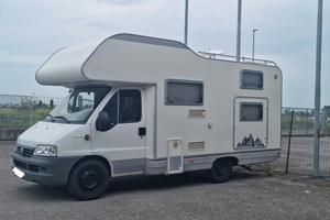 Mansardato compatto Adriatik 572 dk