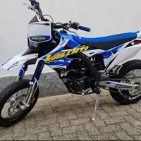 MOTARD SUZUKI VALENTI SM 125 MOT. A LIQUIDO