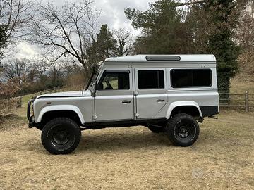 Land Rover Defender 110 TD5. Motore P15