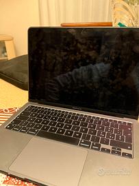 MacBook Air M1 2020 (8GB/256GB) batteria 93%