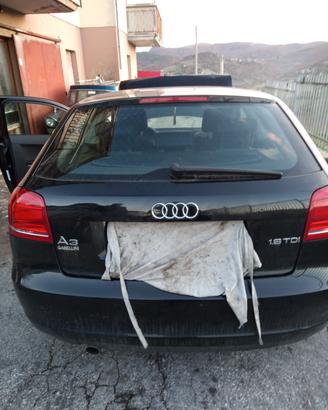 audi A3 1.6 TD per ricambi 