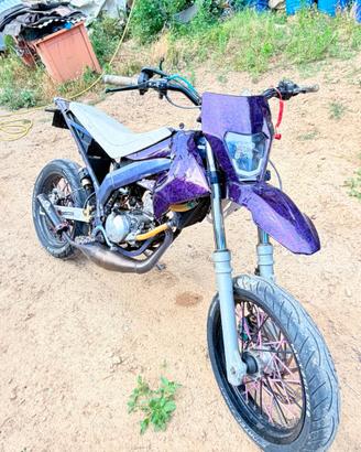 Derbi con 88 italkit con 17 ore carburatore 30 pvk