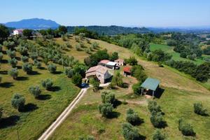 CASA INDIPENDENTE A COLLEVECCHIO