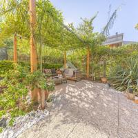 VILLA A SCHIERA A ROMA