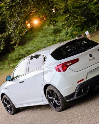 Alfa Romeo Giulietta 1.6 JTDm 105CV NEOPATENTATI