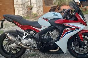 Honda CBR 650F Patente A2