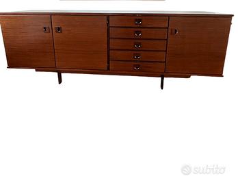 Credenza in legno di palissandro design anni 60
