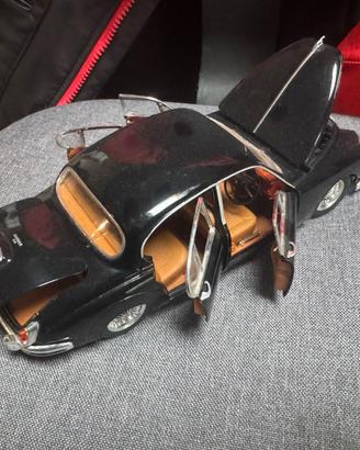 jaguar 1/18