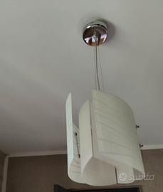 Lampadario in stile moderno in vetro 