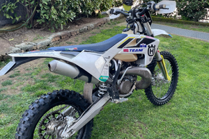 Moto enduro 300cc 2 tempi