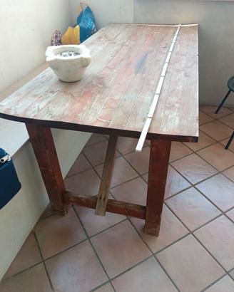 tavolo da esterno in legno