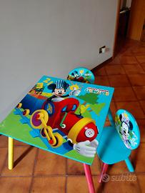 Tavolino con 2 sedie per bimbi dai 2 ai 4 anni