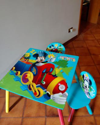 Tavolino con 2 sedie per bimbi dai 2 ai 4 anni