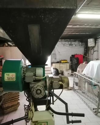 Bruciatore Gusci Nocciole per Forno a Legna 