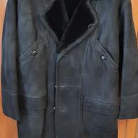 Montone rovesciato da uomo usato