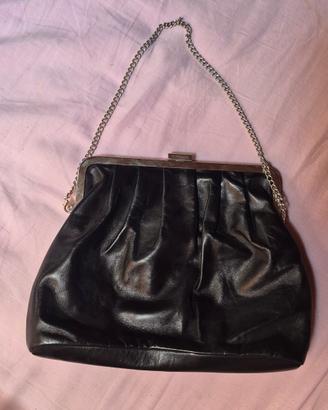 MAX&Co. borsa pochette nera in pelle con catena