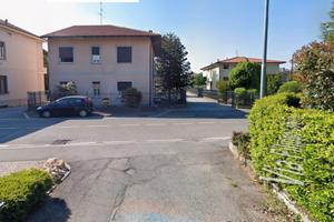 Ampio bilocale con garage a Giussano