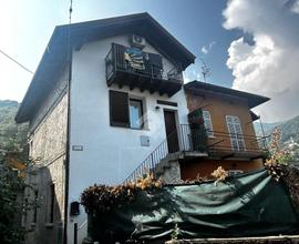 CASA SEMINDIPENDENTE A GRAVEDONA
