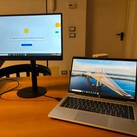 Schermo ASUS ZenScreen MB166B + stand