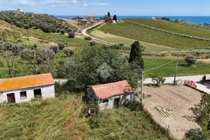 RUSTICO A ROSETO DEGLI ABRUZZI
