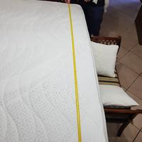 Materasso nuovo,  mai usato. 