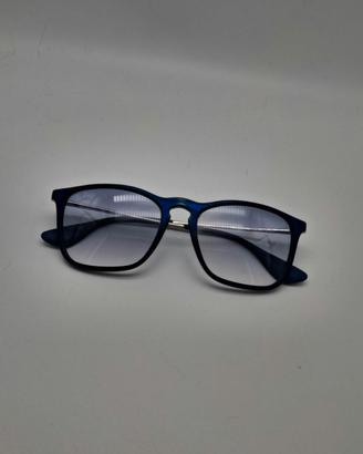 Ray-Ban RB4187 Chris – Stile Moderno e Leggero