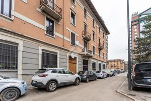 2 LOCALI A MILANO