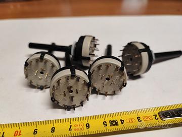 Commutatori "LORLIN"  2 vie - 6 posizioni.