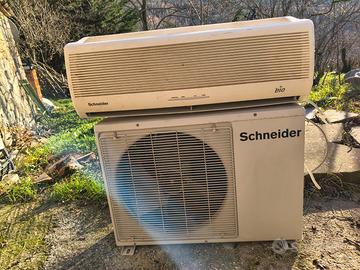 2 condizionatori SCHNEIDER e CLIMASTERS e splitter