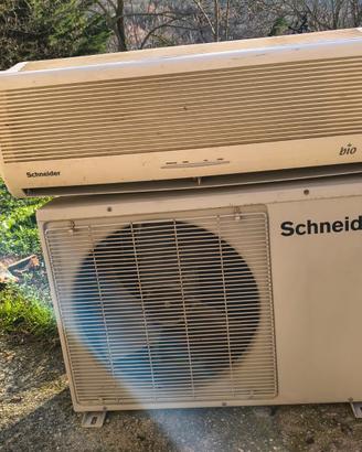 2 condizionatori SCHNEIDER e CLIMASTERS e splitter