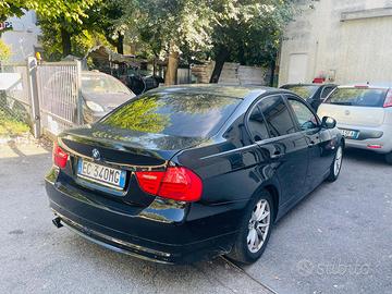Bmw serie 3 316 E91 2010