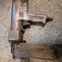 Utensile industriale professionale sparachiodi 