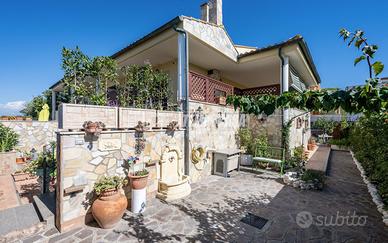 Villa a Schiera a Fiumicino 4 locali