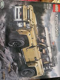 LEGO Technic 42110 Land Rover Defender
