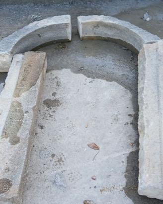 Archi di pietra antich