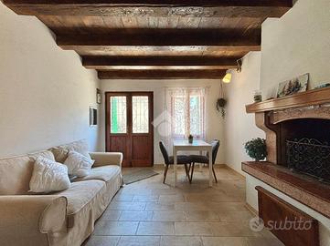 CASA SEMINDIPENDENTE A SEGUSINO