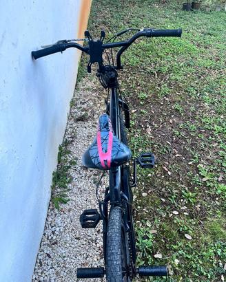 bicicletta BMX