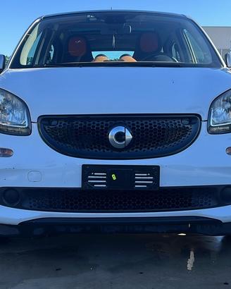Smart forfour ricambi usati