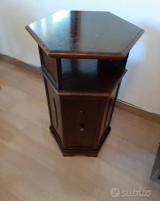 Mobile bar apertura dello sportello.